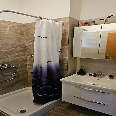 Sunrise - Three Bedroom *