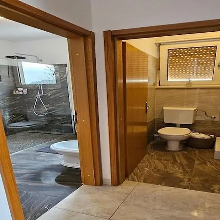 Sunrise - Three Bedroom Omis