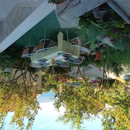 Holiday home Sunrise - Three Bedroom Omis
