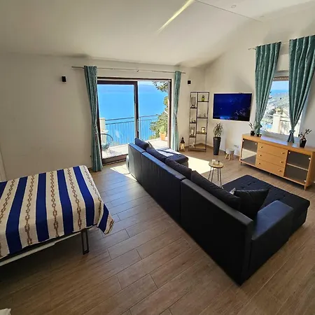 Sunrise - Three Bedroom *
