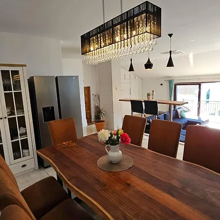 Holiday home Sunrise - Three Bedroom