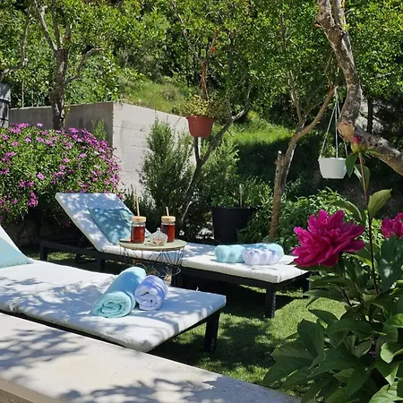 Sunrise - Three Bedroom Holiday home Omis